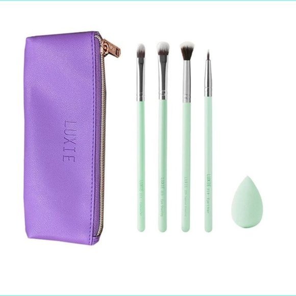 LUXIE FLORALS BRUSH SET 6 Pieces- NEW!! - Picture 1 of 5